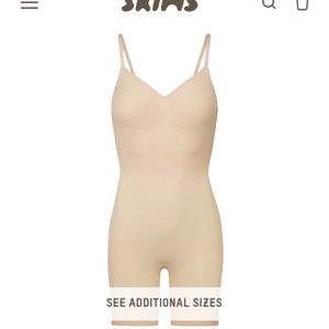 SKIMS SEAMLESS SCULPT LOW BACK BODYSUIT MID THIGH